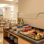 Salinas By Alboi Group 3* أفيرو