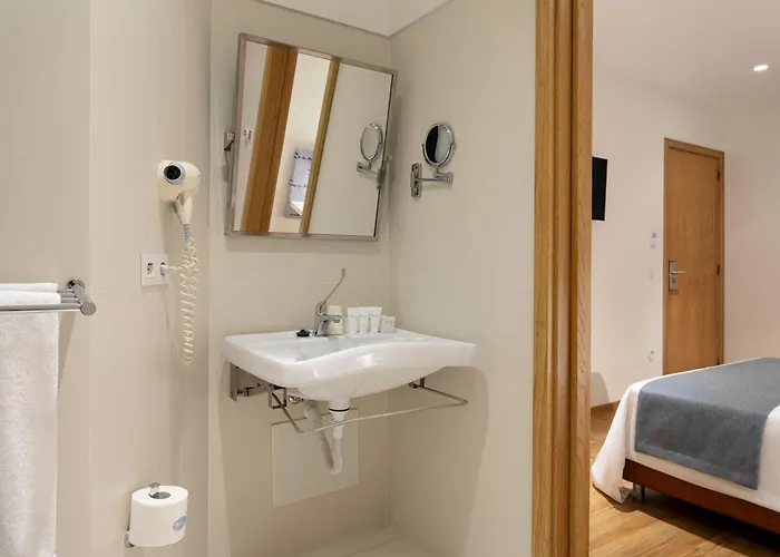 מלון Salinas By Alboi Group 3*